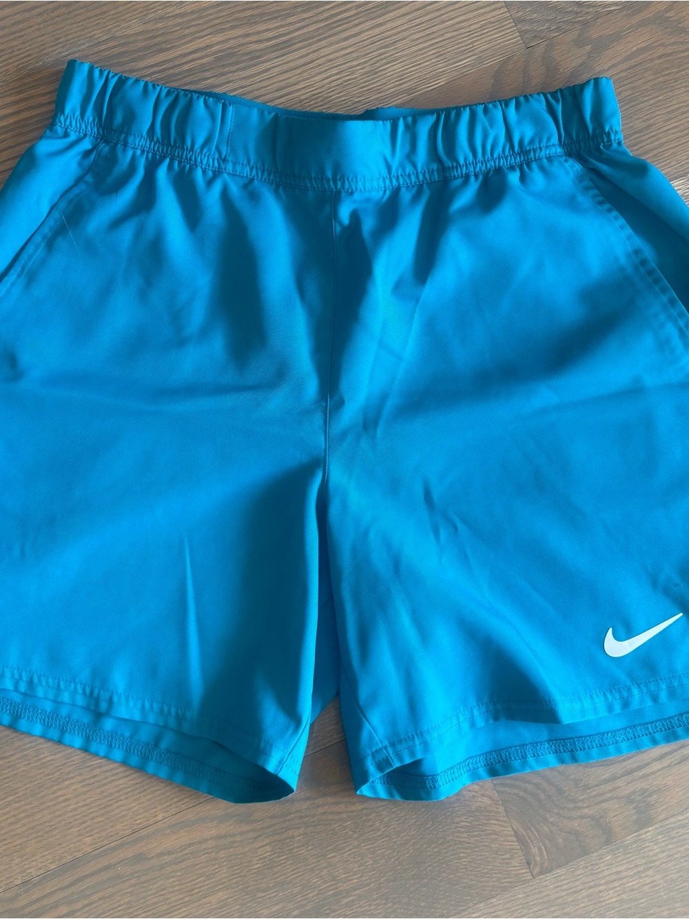 Nike Large 6in inseam Turquoise Athletic Shorts